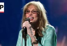 Carly Simon has been diagnosed with Parkinson’s disease