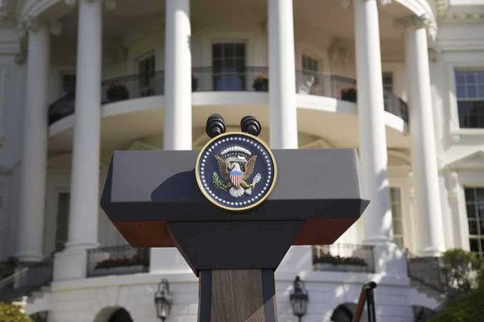 shutterstock_106049342 Presidential podium with seal in front of white-columned building