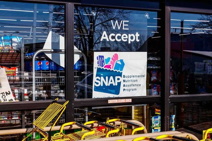 shutterstock_797396377 Storefront window with SNAP acceptance sign
